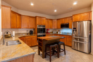 9323 Drolet Dr NW Kitchen