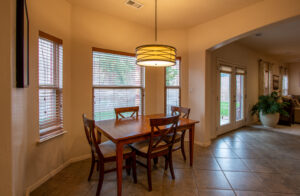 9323 Drolet Dr NW Breakfast Nook